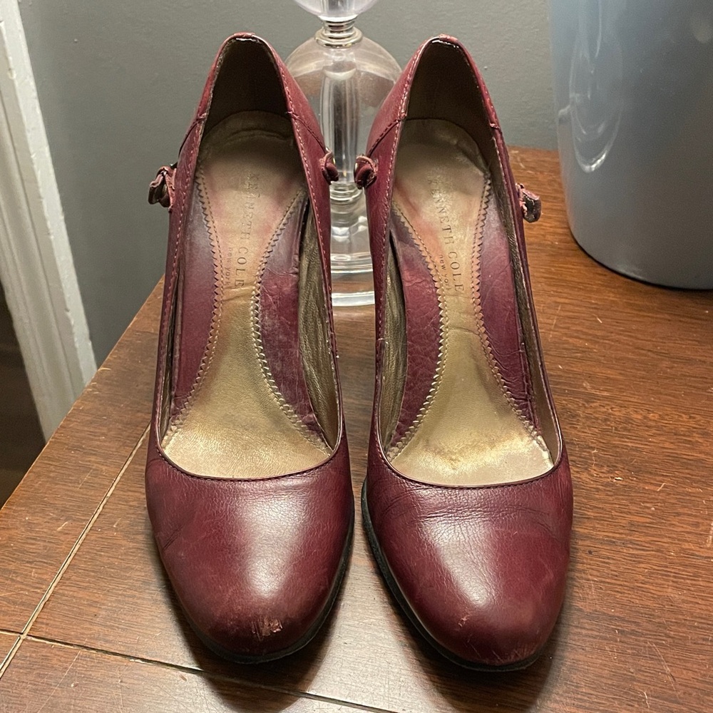 Kenneth Cole New York Maroon Leather Heels